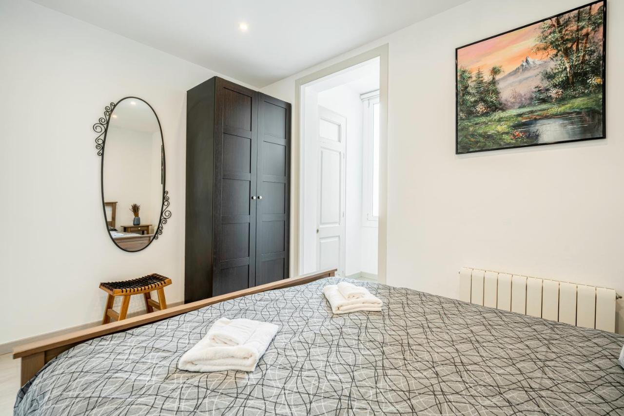 Sagrada Familia C&D Lovely Apartment Барселона Екстериор снимка